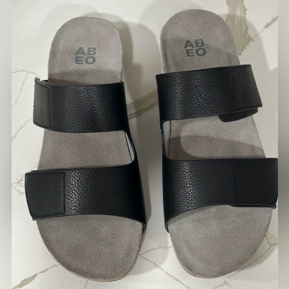 ABEO Gabie Sandal Wedges. Women’s size 8. Color Black.